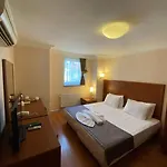 Triada Gayrettepe