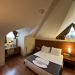 Triada Gayrettepe Κωνσταντινούπολη
