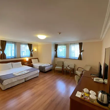 Triada Gayrettepe Hotell
