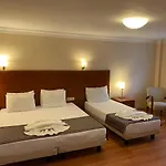 Triada Gayrettepe 3* Istanbulská provincie
