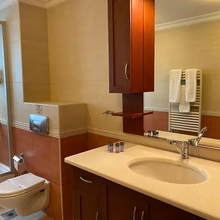 Triada Gayrettepe Hotell