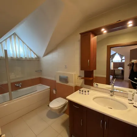 Hotell Triada Gayrettepe