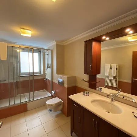 Triada Gayrettepe Hotell