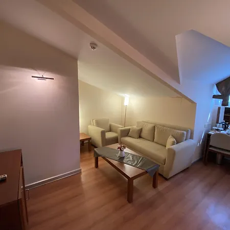 Hotell Triada Gayrettepe Istanbul