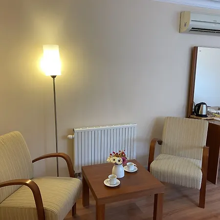 Triada Gayrettepe Szálloda 3*