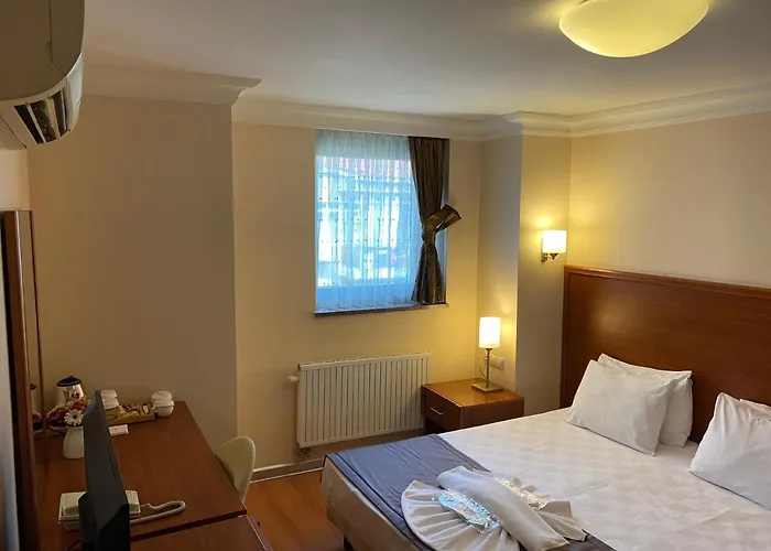 Triada Gayrettepe Hotel