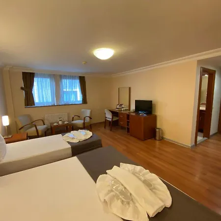 Triada Gayrettepe 3* اسطنبول