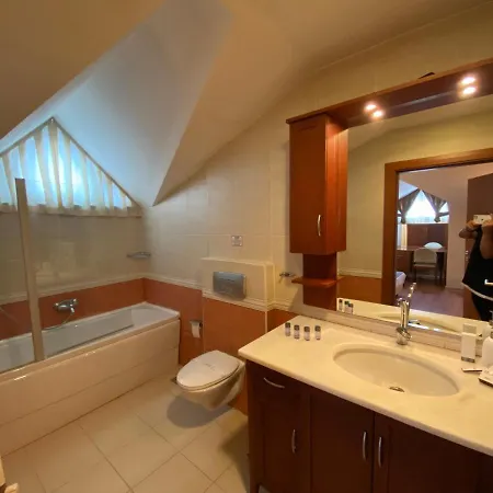 فندق Triada Gayrettepe اسطنبول